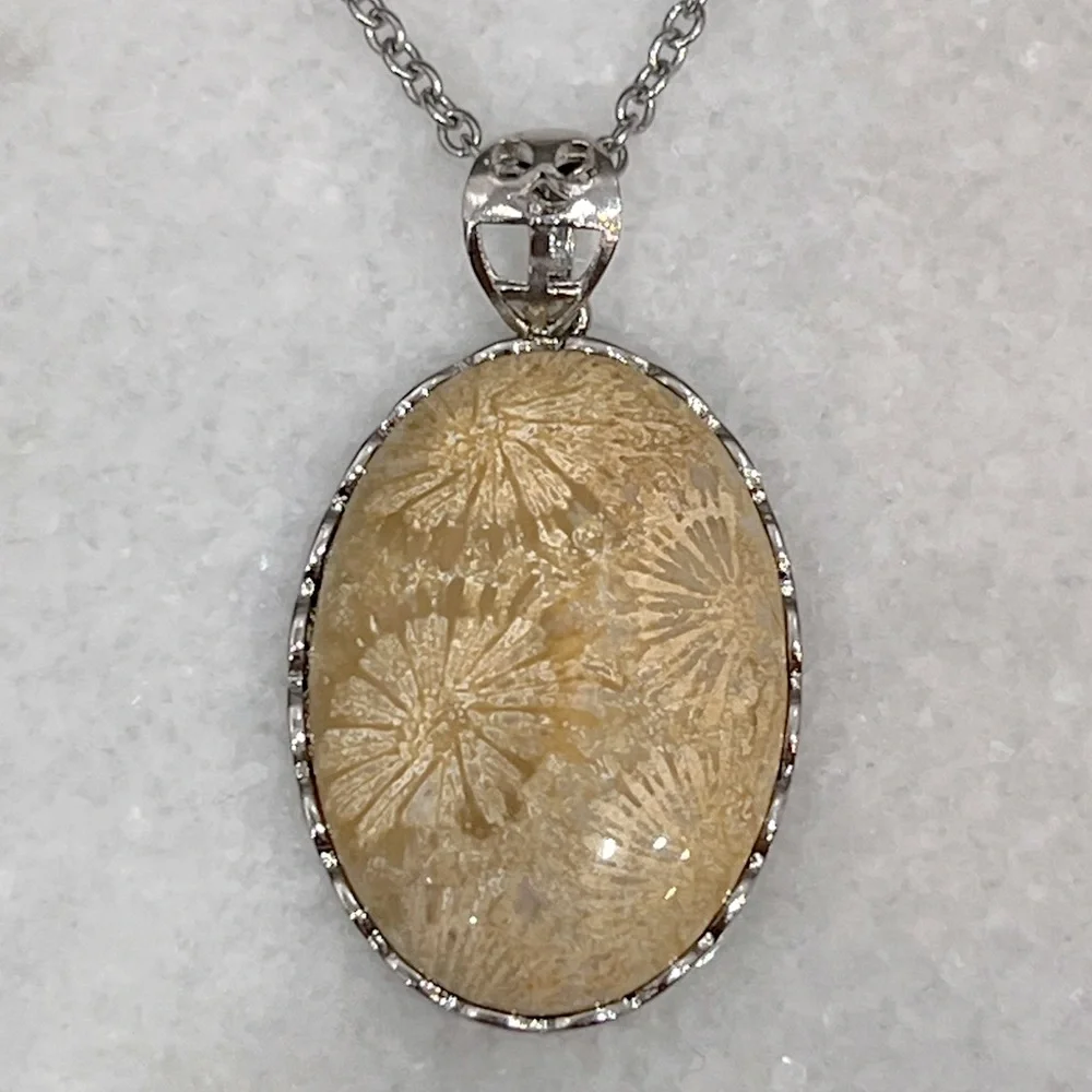 Fossil Coral Silver Pendant Necklace - Picture 5 of 10